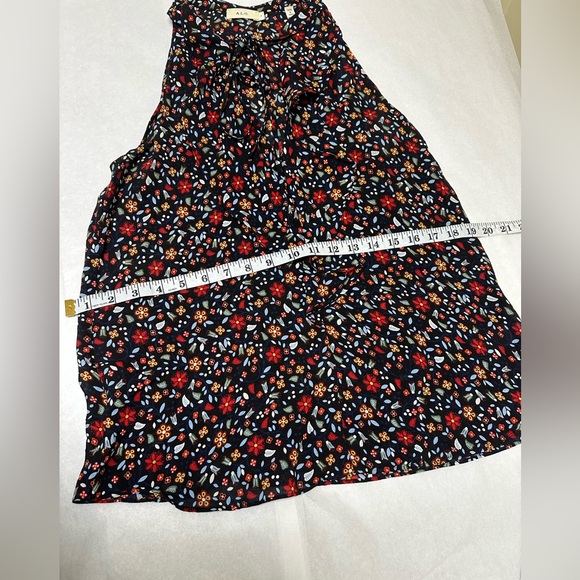 A.L.C Silk  Printed V Neck Floral Ruffle Blouse 🌼 - Picture 6 of 11